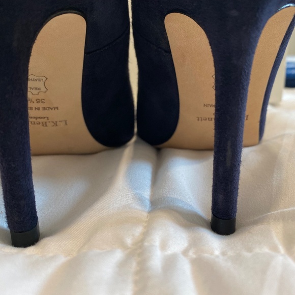 LK Bennett Navy Suede heels - Picture 4 of 8